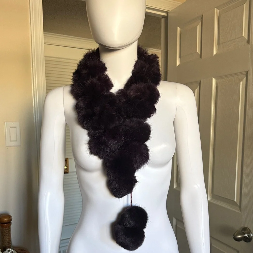 Rex Rabbit Fur Pom Pom Scarf Like New in Burgundy